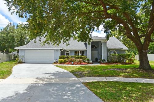 5900 Cheswood Ct, Orlando, FL 32817-3289