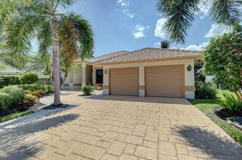 12837 Calais Cir, West Palm Beach, FL 33410-1404