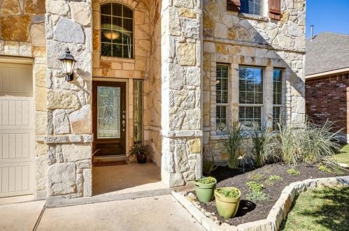 233 Caddo Lake Dr, Georgetown, TX 78628-7175