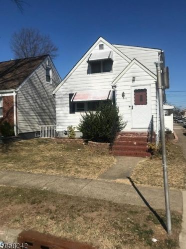 97 Dundee Ave, Paterson, NJ 07503-1139