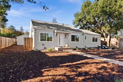 512 Palm Ave, Los Altos, CA 94022-3530