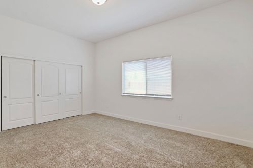 10881 St Moritz Cir, Stockton CA  95209-4357 exterior