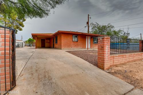 5125 Missiondale Rd, Tucson, AZ 85706-1337