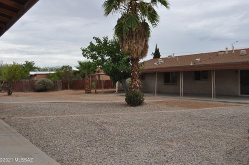 511 Craycroft Rd, Tucson AZ  85711-2422 exterior