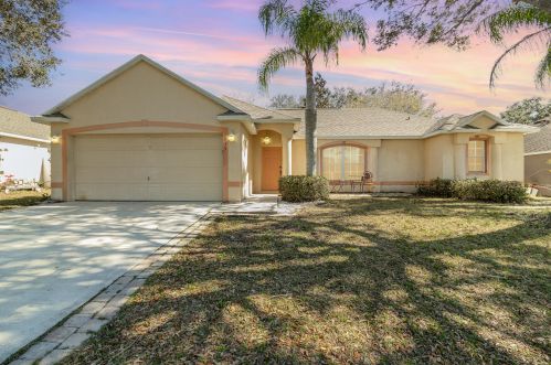 5519 Kathy Dr, Titusville, FL 32780-7109