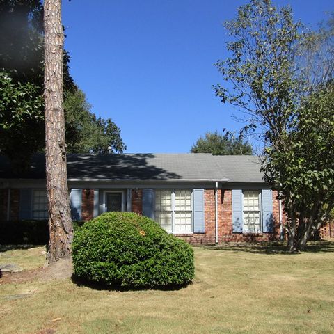 609 Rocky Creek Dr, Cataula, GA 31804-2243