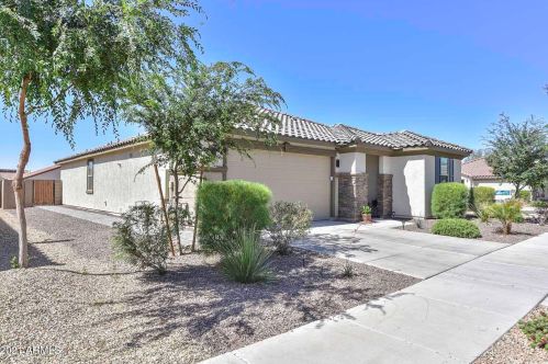 17193 Straight Arrow Ln, Sun City AZ  85387 exterior