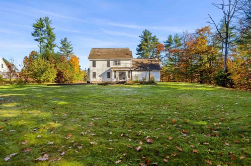87 Copperline Dr, Chichester NH  03234-4002 exterior
