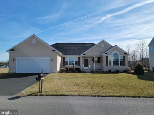 13635 Corello Dr, Hagerstown, MD 21742-2554