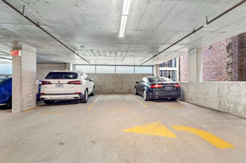 170 Polk St, Chicago IL  60605-3600 exterior