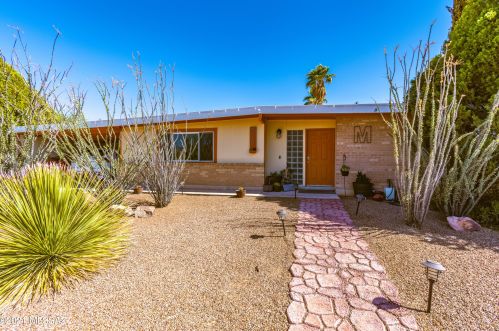 8360 4th St, Tucson, AZ 85710-2506