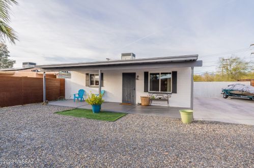 3831 32nd St, Tucson, AZ 85713-4209