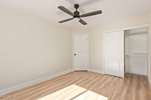 3437 Acoma Dr, Phoenix AZ  85032-5165 exterior