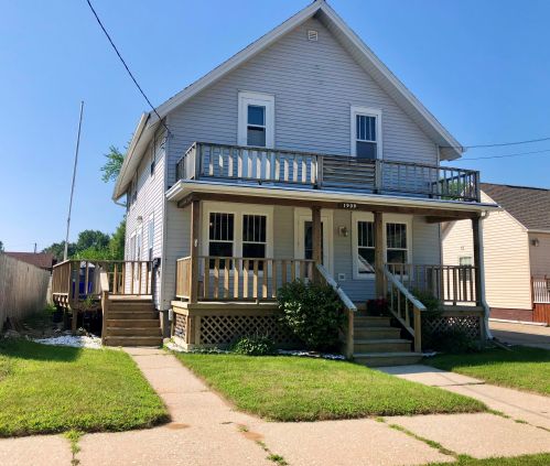 1909 31st St, Two Rivers, WI 54241-1601