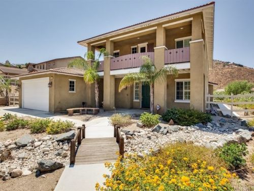 2920 Crestview Dr, Norco, CA 92860-5116