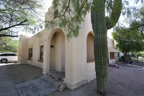 702 5th St, Tucson AZ  85719-5020 exterior