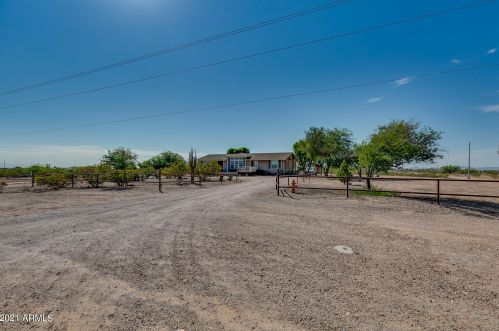 37531 Buckeye Rd, Tonopah, AZ 85354-7382