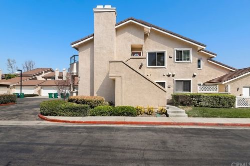 34 Greenmoor, Irvine, CA 92614-7474