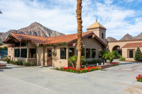 48110 Calle Seranas, La Quinta, CA 92253-2212