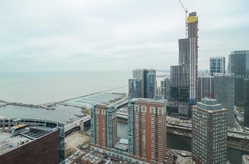 512 Mcclurg Ct, Chicago IL  60611-4112 exterior