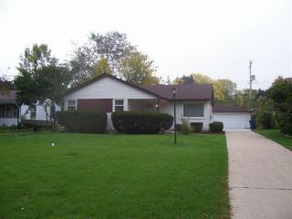 5484 107th St, Milwaukee, WI 53225-3106