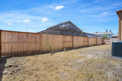 10881 St Moritz Cir, Stockton CA  95209-4357 exterior