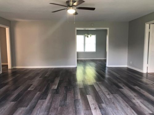 324 Kiber St, Angleton, TX 77515-5916