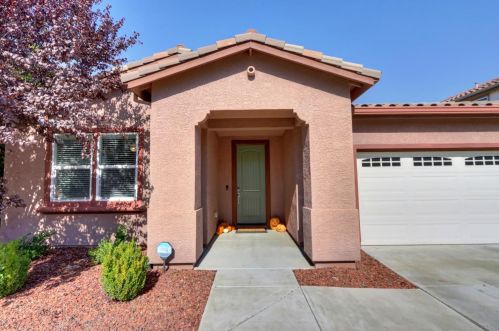 4825 Mastodon Way, Elk Grove, CA 95757-1671