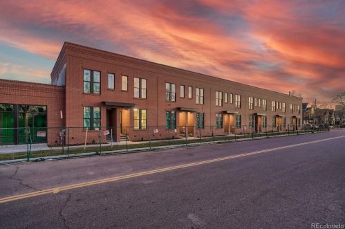 3314 Curtis St, Denver, CO 80205-2755