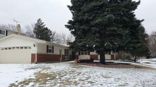 1506 Hillcrest Ct, Flowerfield, IL 60148-4423