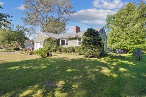 6 Sunset Rd, Ellington, CT 06029-3716