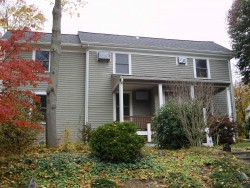 69 Cummings Rd, Newton, MA 02459-1754