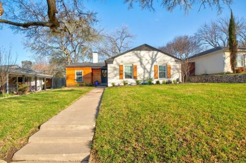 6428 Greenway Rd, Fort Worth, TX 76116-4426