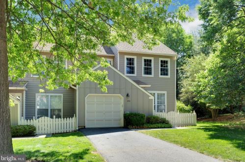 241 Copper Beech Dr, Blue Bell, PA 19422-2809