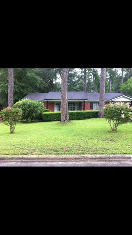 416 Georgetown Dr, Tallahassee, FL 32305-6824