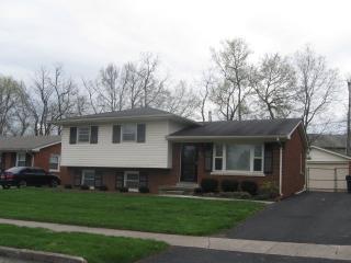 866 Aster Rd, Lexington KY  40504-3302 exterior