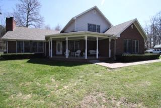 1090 Gregory Ln, Lawrenceburg, KY 40342-9499
