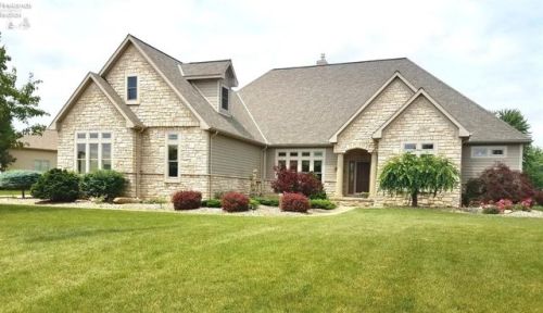 44 Briarcrest Vlg, Norwalk OH  44857-8892 exterior