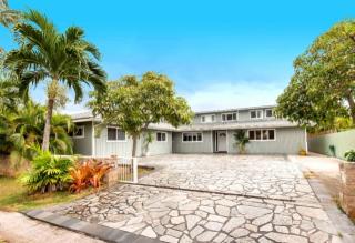 222 Aikapa St, Kailua, HI 96734-1651