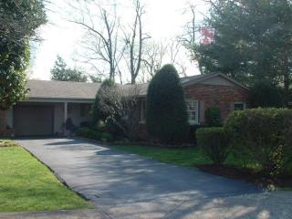 844 Summerville Dr, Lexington, KY 40504-2314