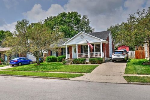 1525 Springfield Dr, Lexington, KY 40515-5886