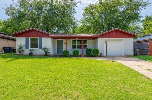 2816 Sierra Dr, Fort Worth, TX 76116-3914