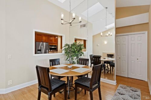 2125 Stonefield Ln, Santa Rosa CA  95403-0954 exterior