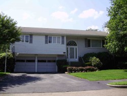 75 Andrew St, Newton, MA 02461-2144