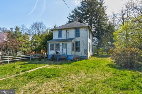 120 Chestnut Ave, Washington Grove MD  20880-2026 exterior