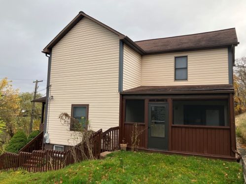 142 Railroad St, Mc Donald, PA 15057-1447