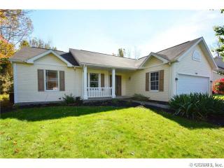 258 Macintosh Dr, Rochester, NY 14626-4409