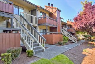 4277 148th Ave, Bellevue WA  98007-3119 exterior