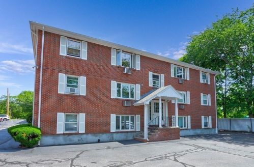 112 Decatur St, Arlington, MA 02474-3551