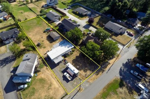 235 4th Ave, Auburn, WA 98001-4415